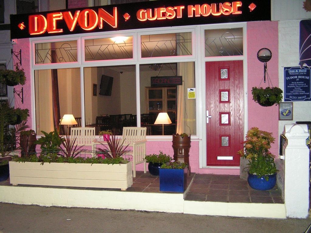 Devon Guest House Blackpool Exterior foto